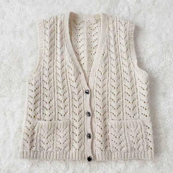 VTG Handmade Cable Knit Fisherman V-Neck Button Front Button Sweater Vest S/M - Picture 1 of 5